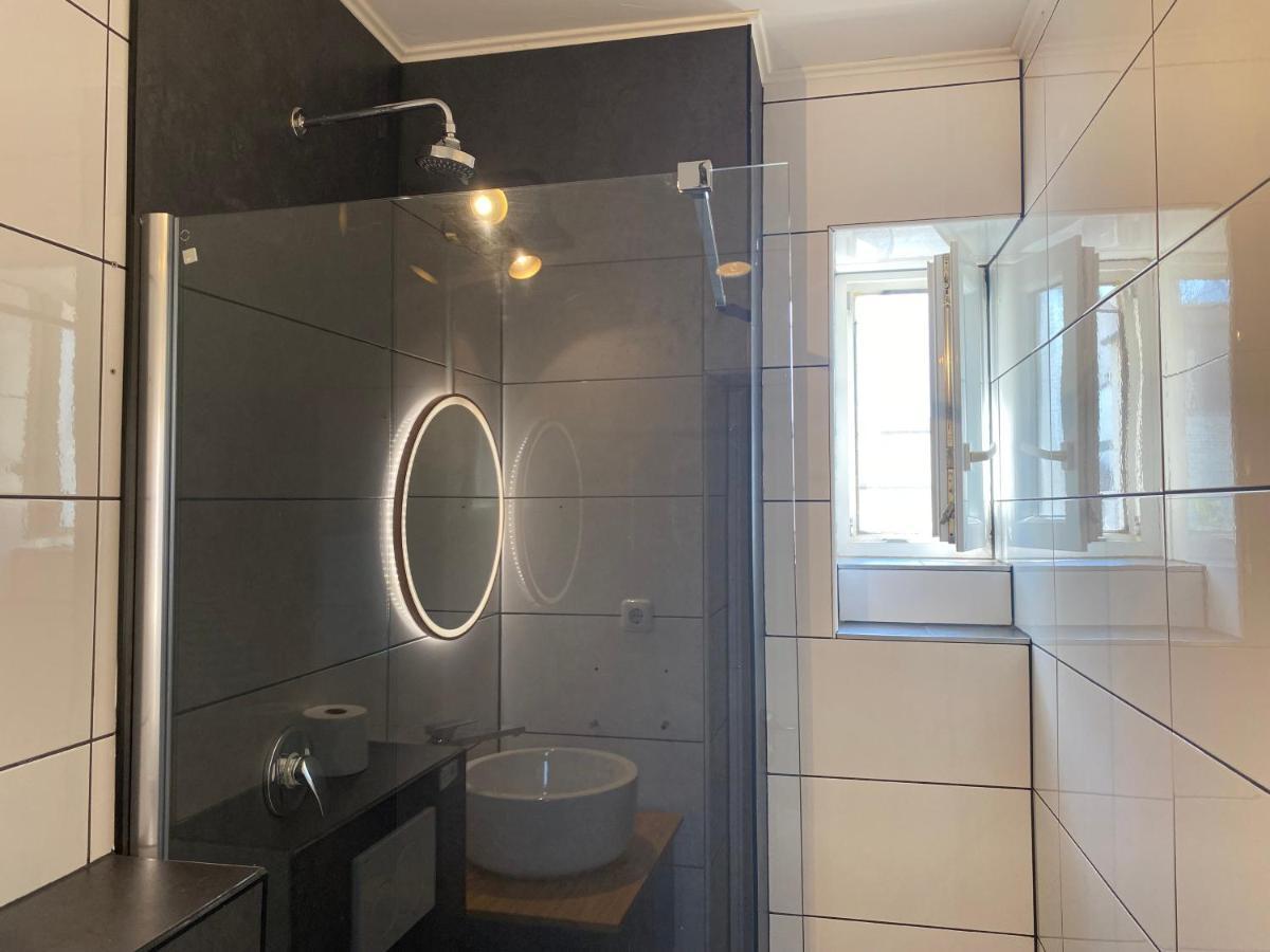 Hotel Petite Koenigsallee Self Check-In Düsseldorf Eksteriør bilde