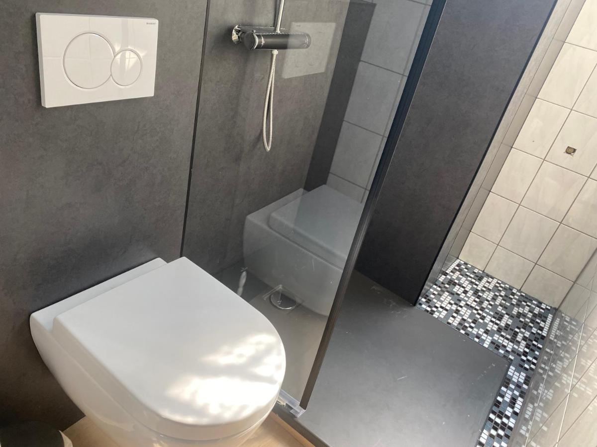 Hotel Petite Koenigsallee Self Check-In Düsseldorf Eksteriør bilde