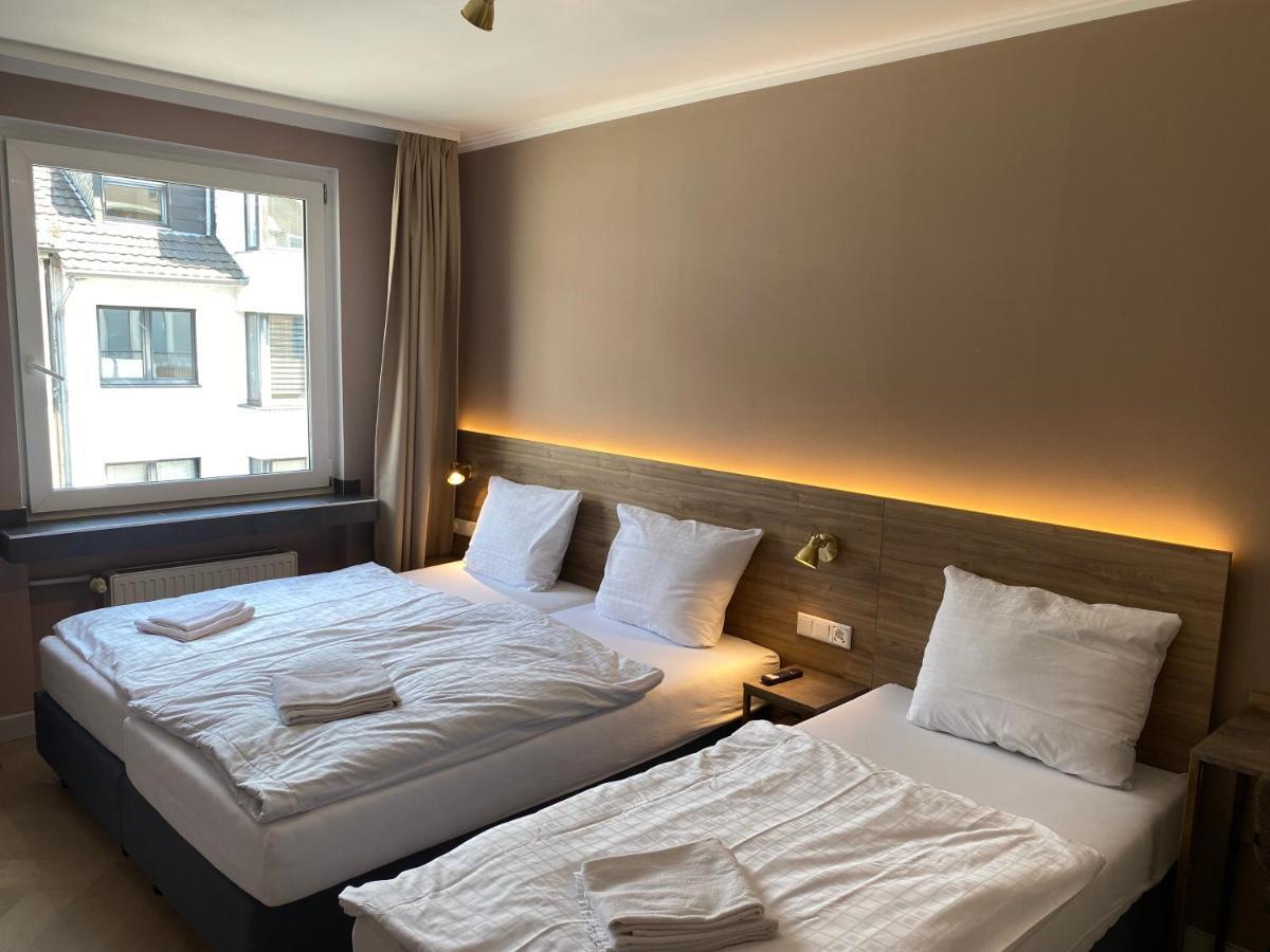 Hotel Petite Koenigsallee Self Check-In Düsseldorf Eksteriør bilde