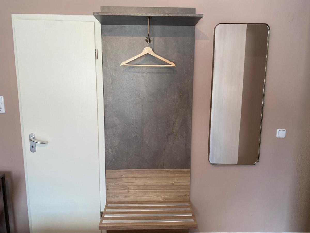 Hotel Petite Koenigsallee Self Check-In Düsseldorf Eksteriør bilde