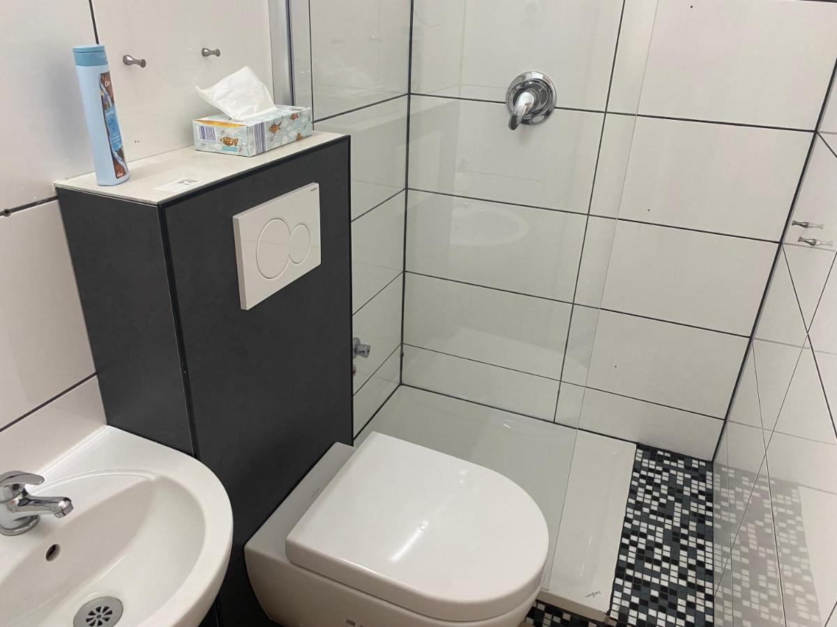 Hotel Petite Koenigsallee Self Check-In Düsseldorf Eksteriør bilde
