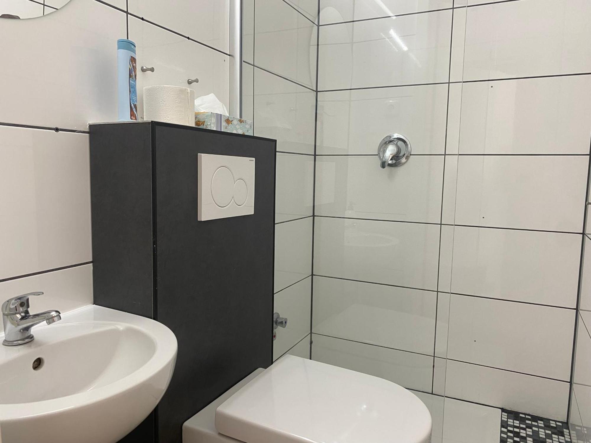 Hotel Petite Koenigsallee Self Check-In Düsseldorf Eksteriør bilde